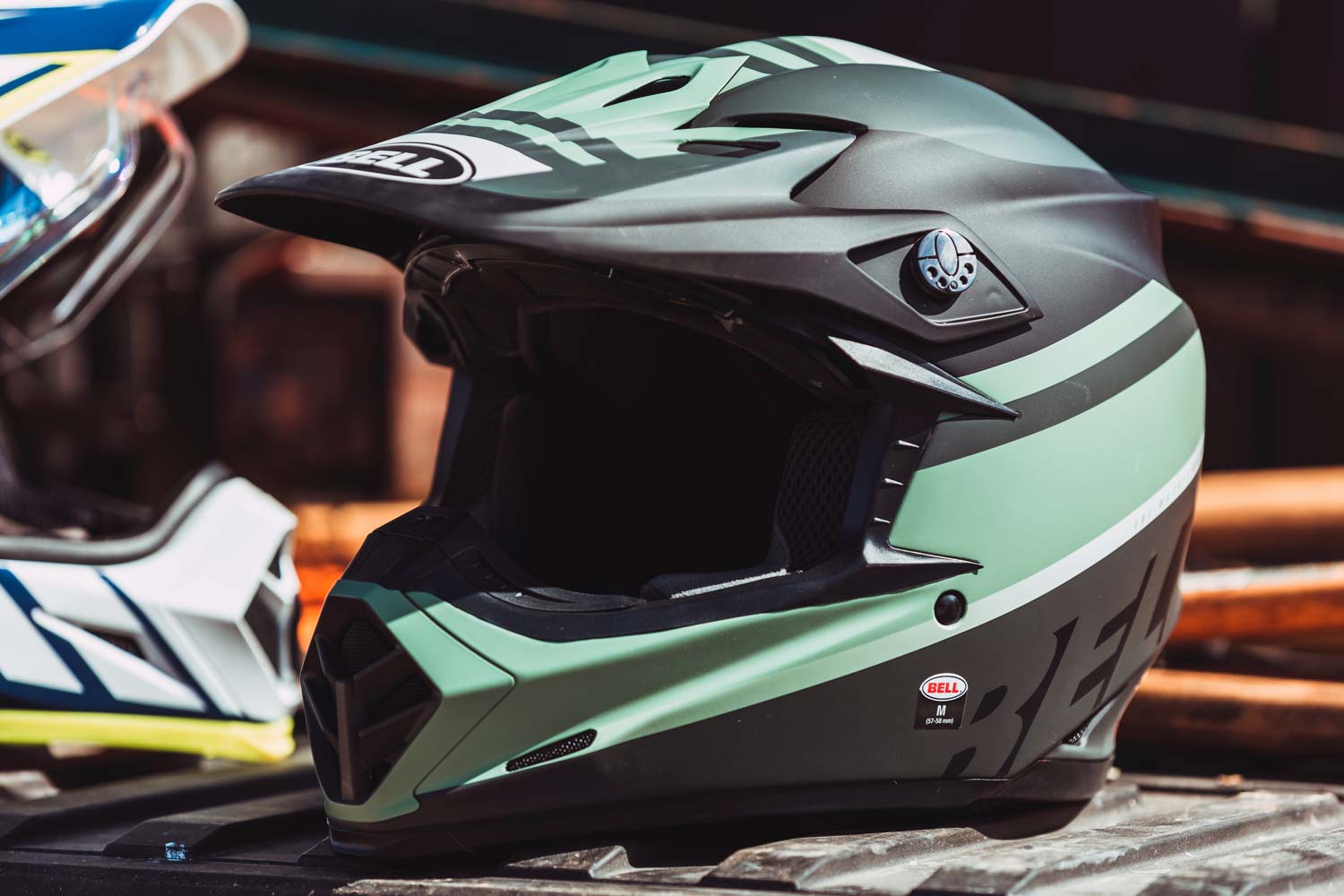 Bell Moto-9 Helmet Review