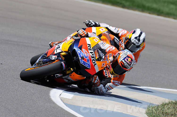 オートバイ・バイク MotoGP CaseyStoner RepsolHondaTeam 2011 Casey Stoner-Repsol Honda Wins Big at the Red Bull Indianapolis
