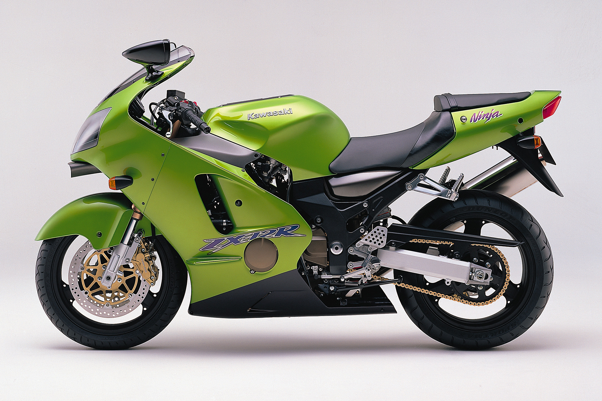 nøje nål oprejst Kawasaki Ninja ZX-12R Sportbike Road Test Review | Cycle World