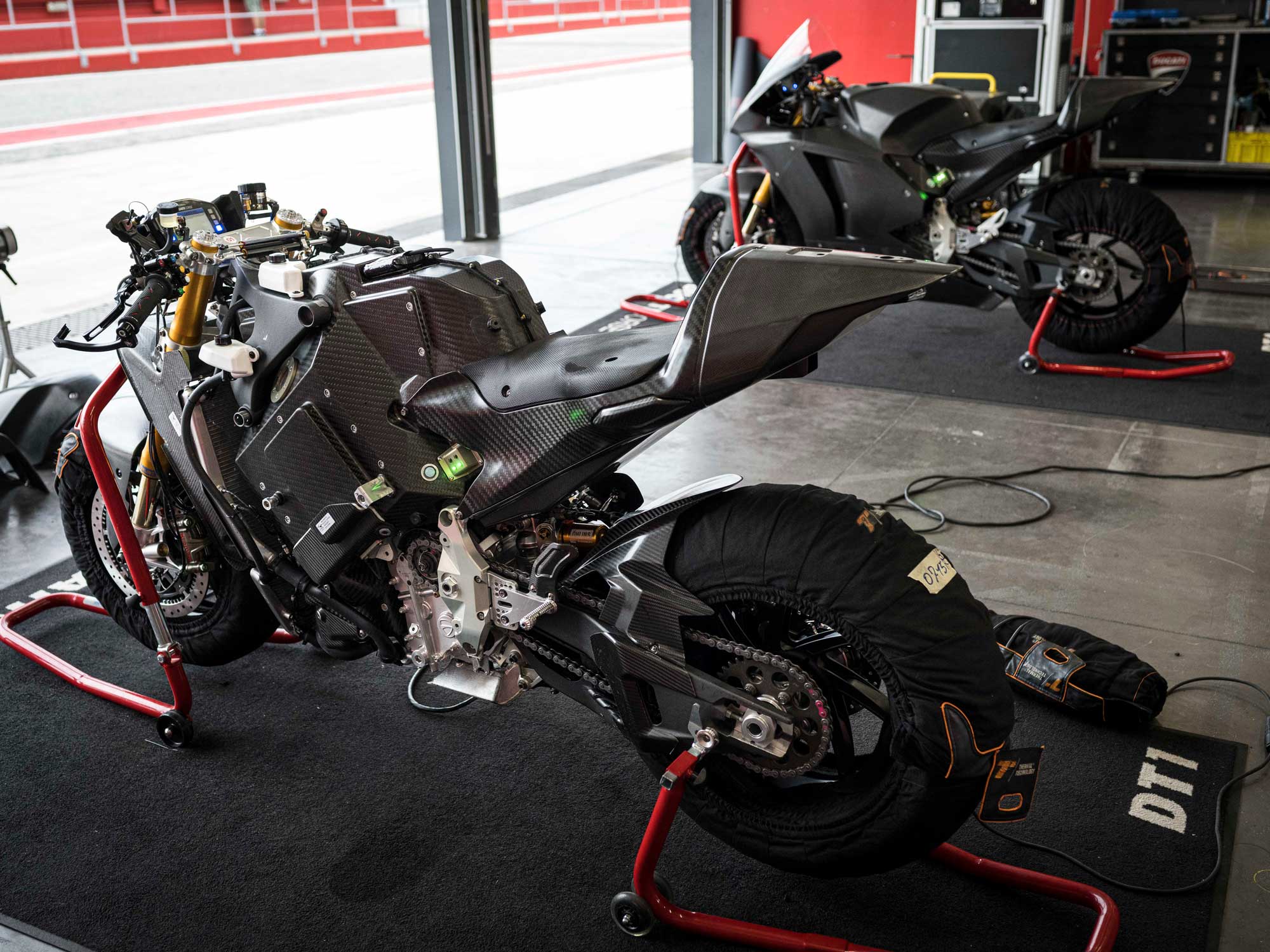 WORLD EXCLUSIVE: Ducati V21L MotoE Prototype First Look