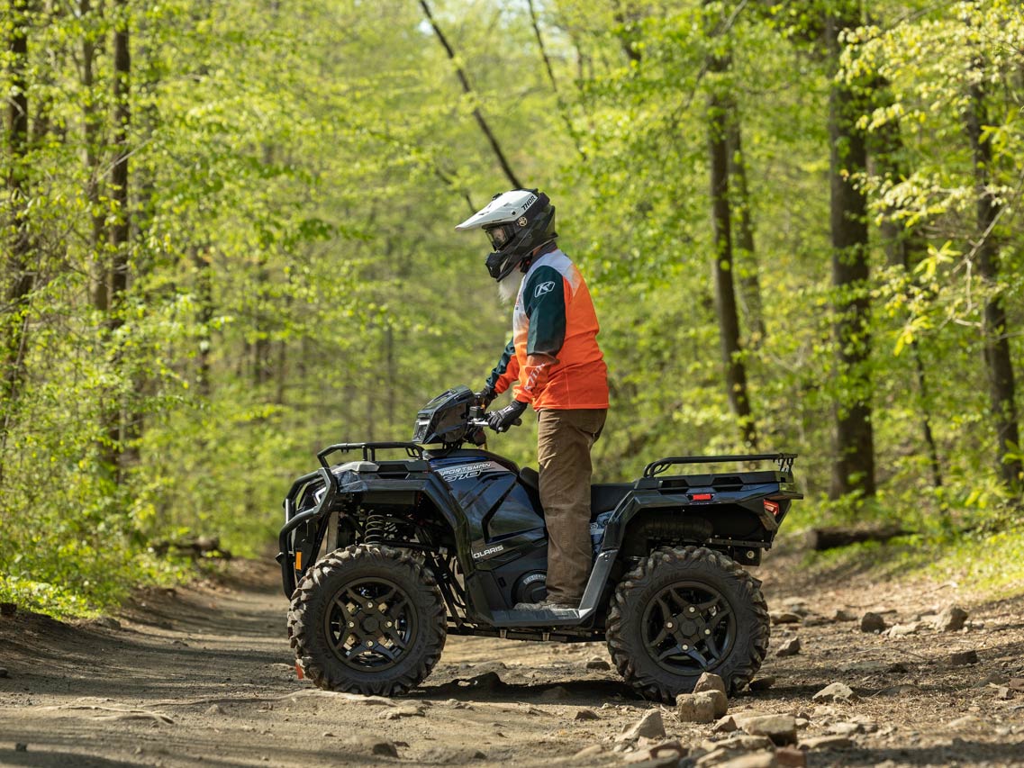 First Look: 2022 Polaris Sportsman 570 Ride Command Edition