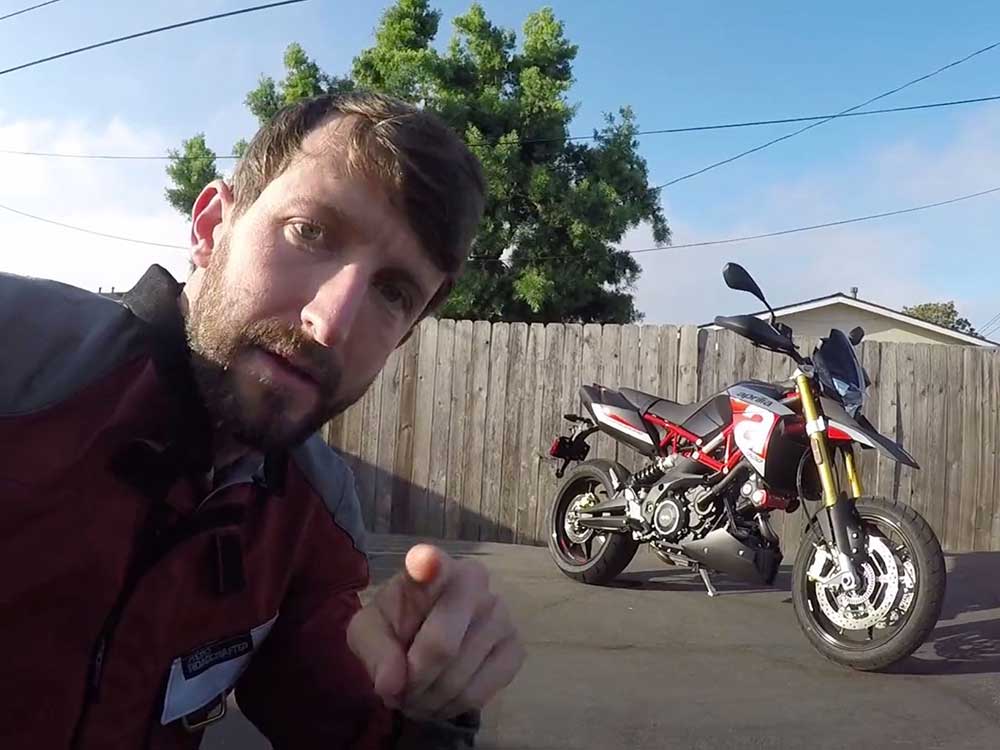 2018 Aprilia Dorsoduro 900 - MC Commute | Motorcyclist