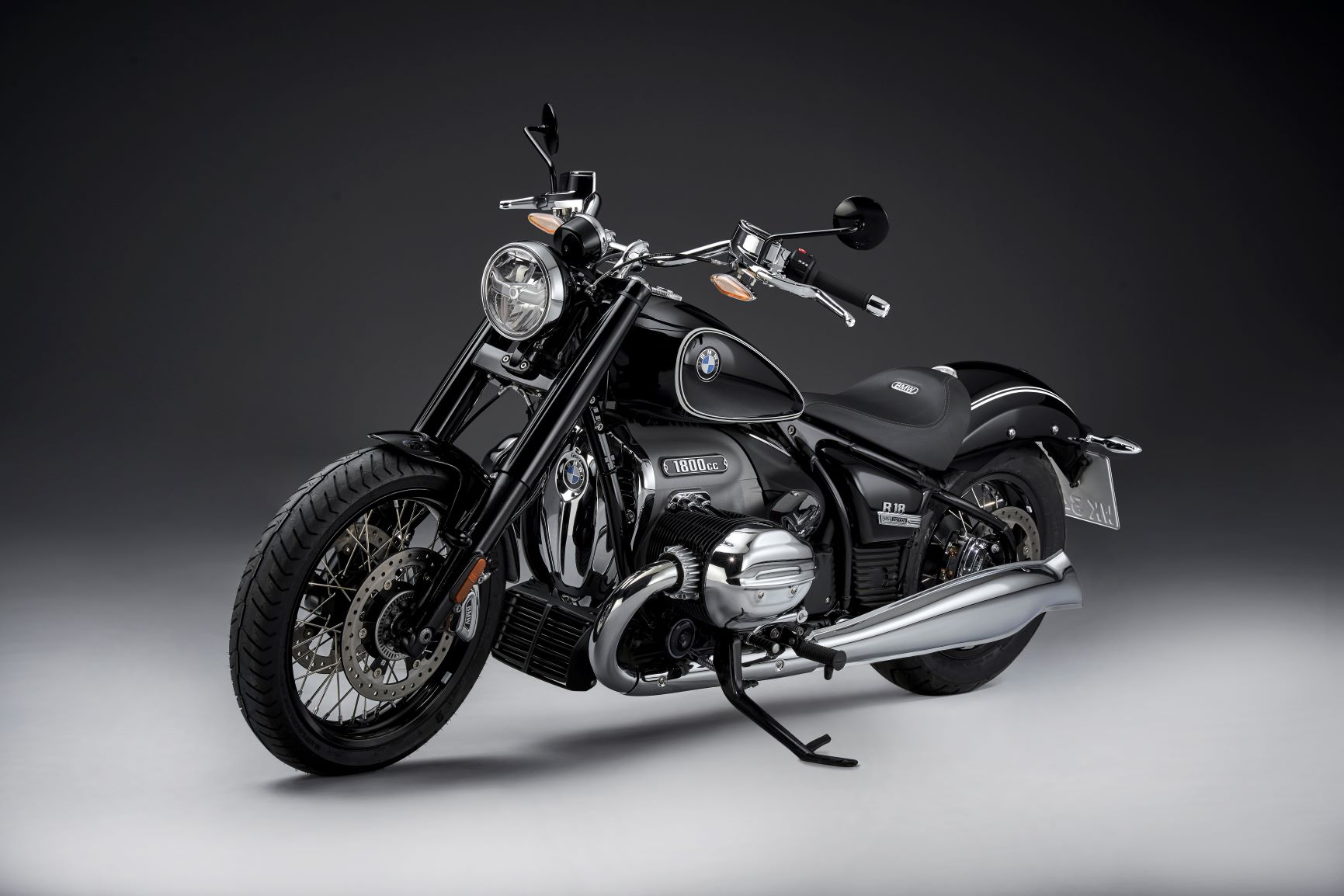 Bmw Unveils Production R 18 Cruiser Cycle World