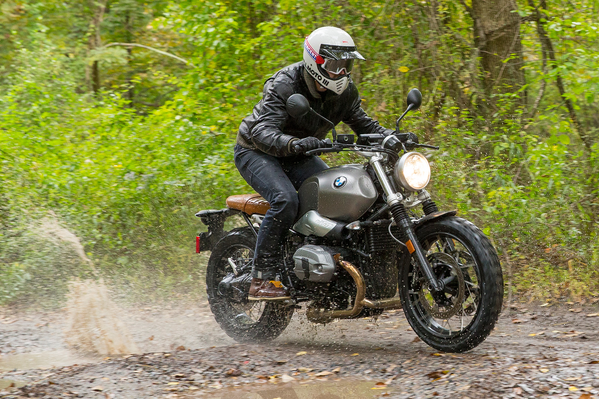 Bell Moto-3 Motorcycle Helmet Gear Review | Cycle World