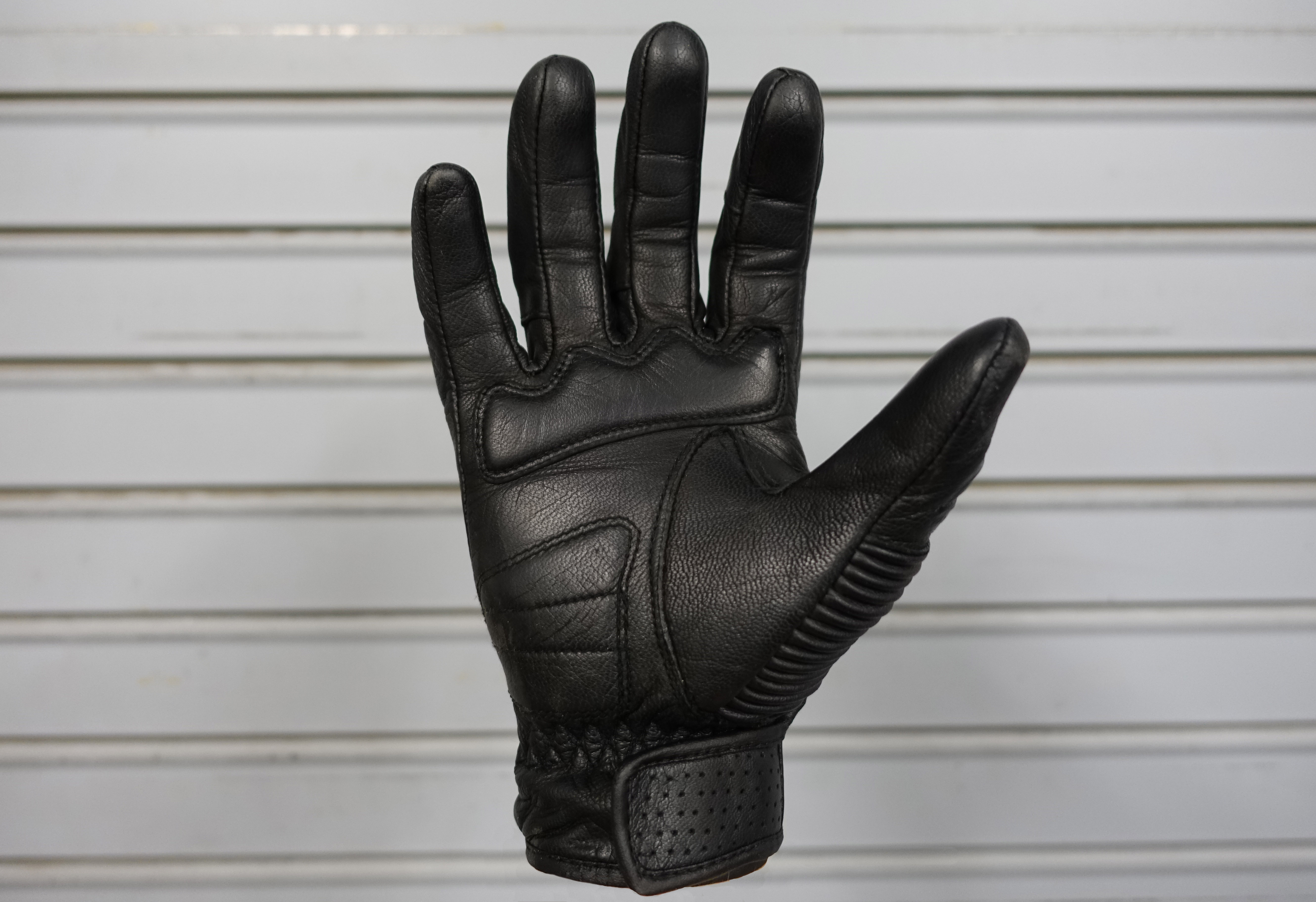 MC Tested: Highway 21 Trigger Motorcycle Gloves | Motorcyclist