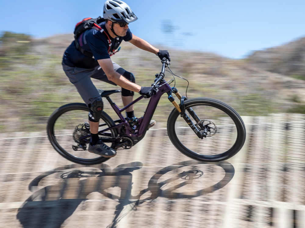 cyo Scor 4060 Z LT XT Review | Cycle Volta