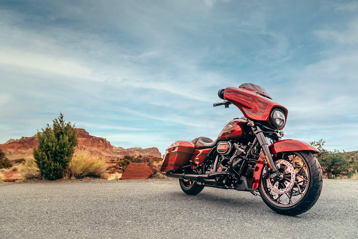 RideApart Review: 2016 Harley-Davidson Street Glide Special