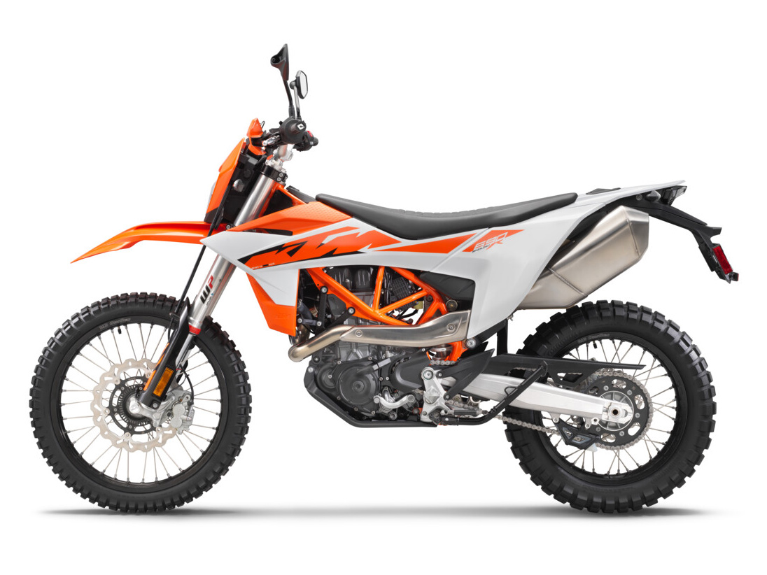 プロアクティブ 2026 KTM 690 Enduro R First Look | Dirt Rider
