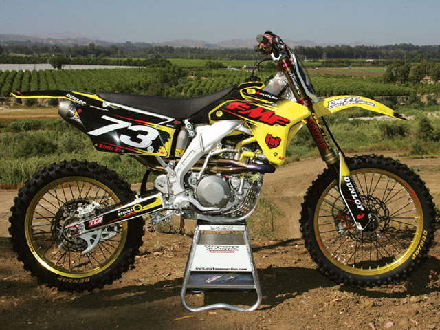 FMF/Race Tech Custom 2006 Suzuki RM-Z450 Dirt Bike Review - Dirt
