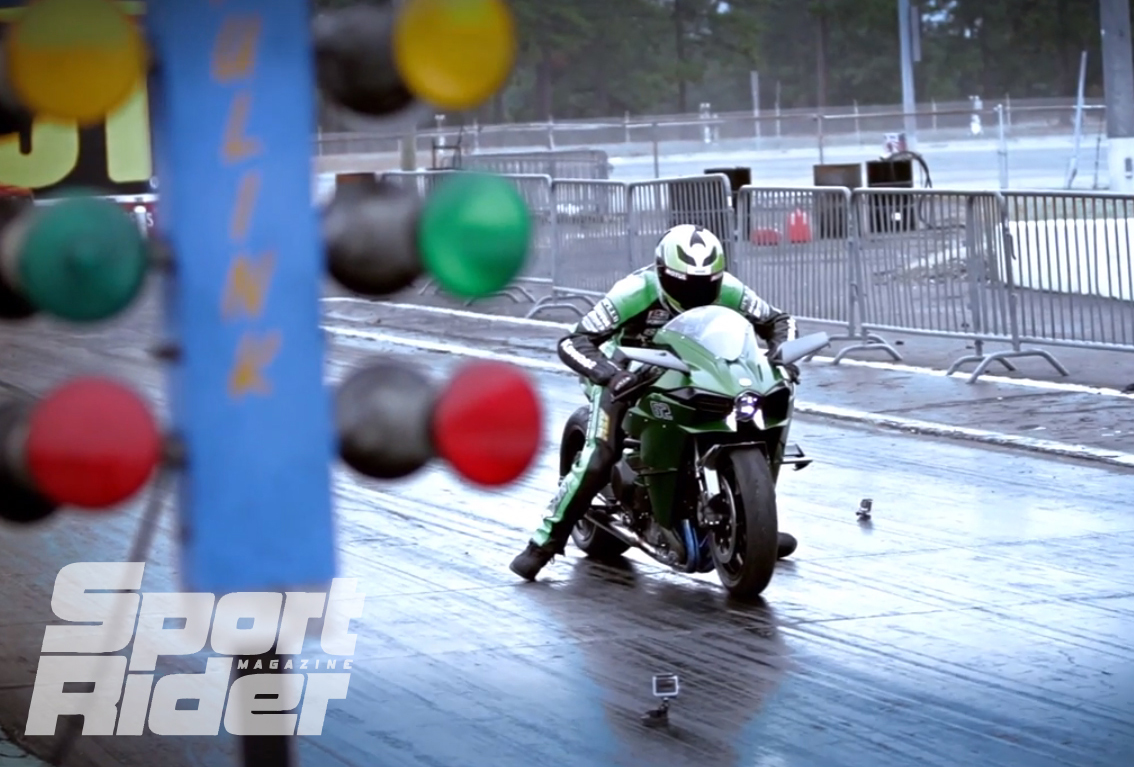 Video: Rickey Gadson dragstrip run on his modified Kawasaki Ninja