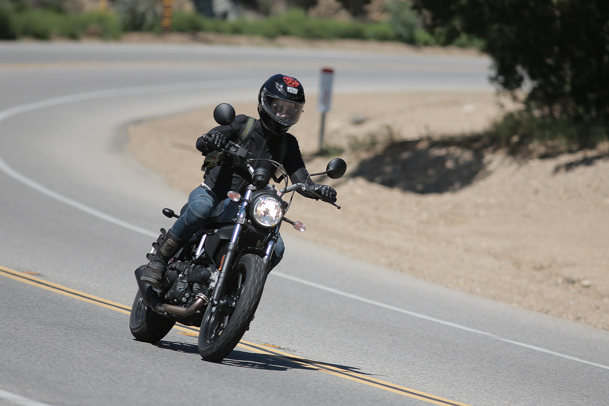 Ducati Scrambler sixty2