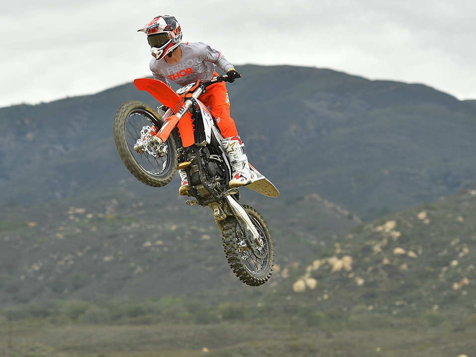 MOTOCROSS ACTION'S 2023 TWO-STROKE BUYER'S GUIDE - Motocross