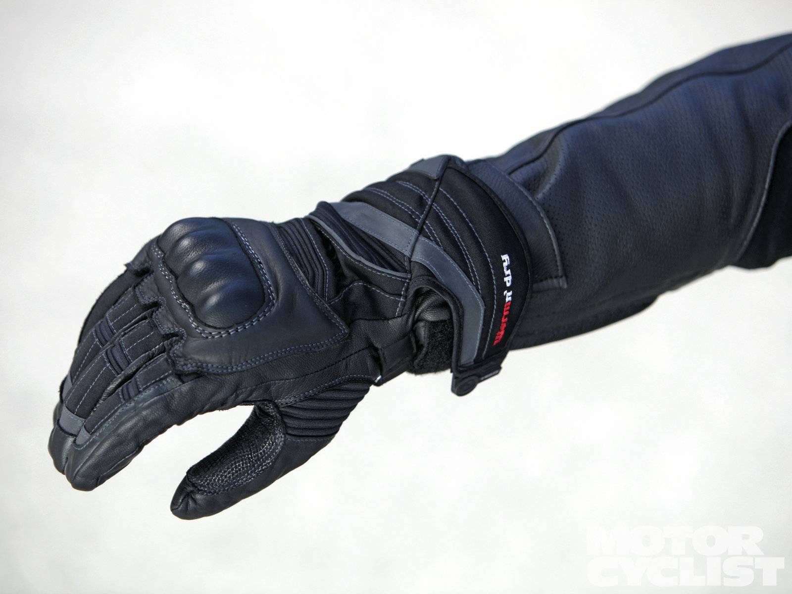 held warm and dry gloves