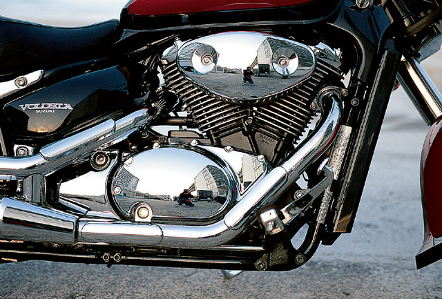 Suzuki Intruder 800, Cycle World