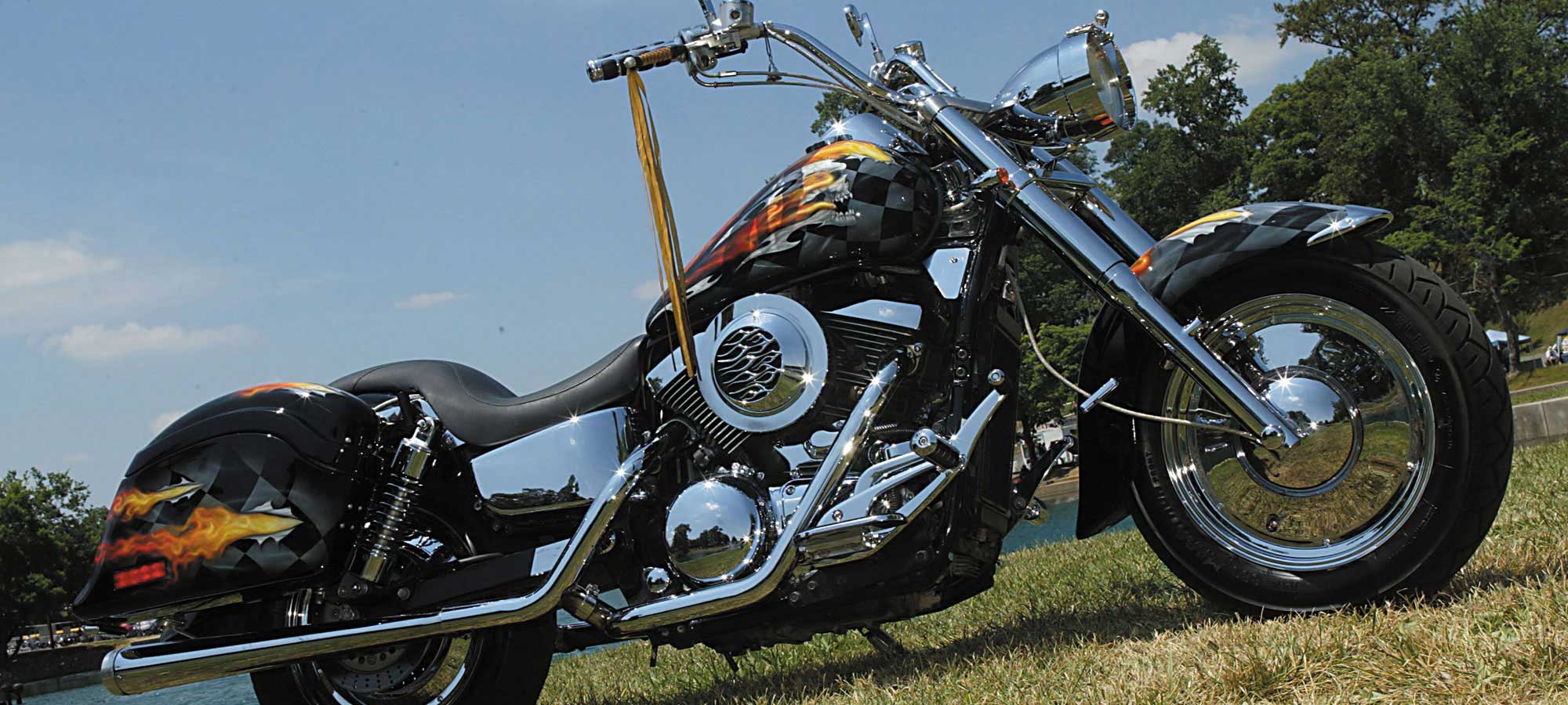 Holland Powell's Custom 1998 Kawasaki 1500 Vulcan Classic