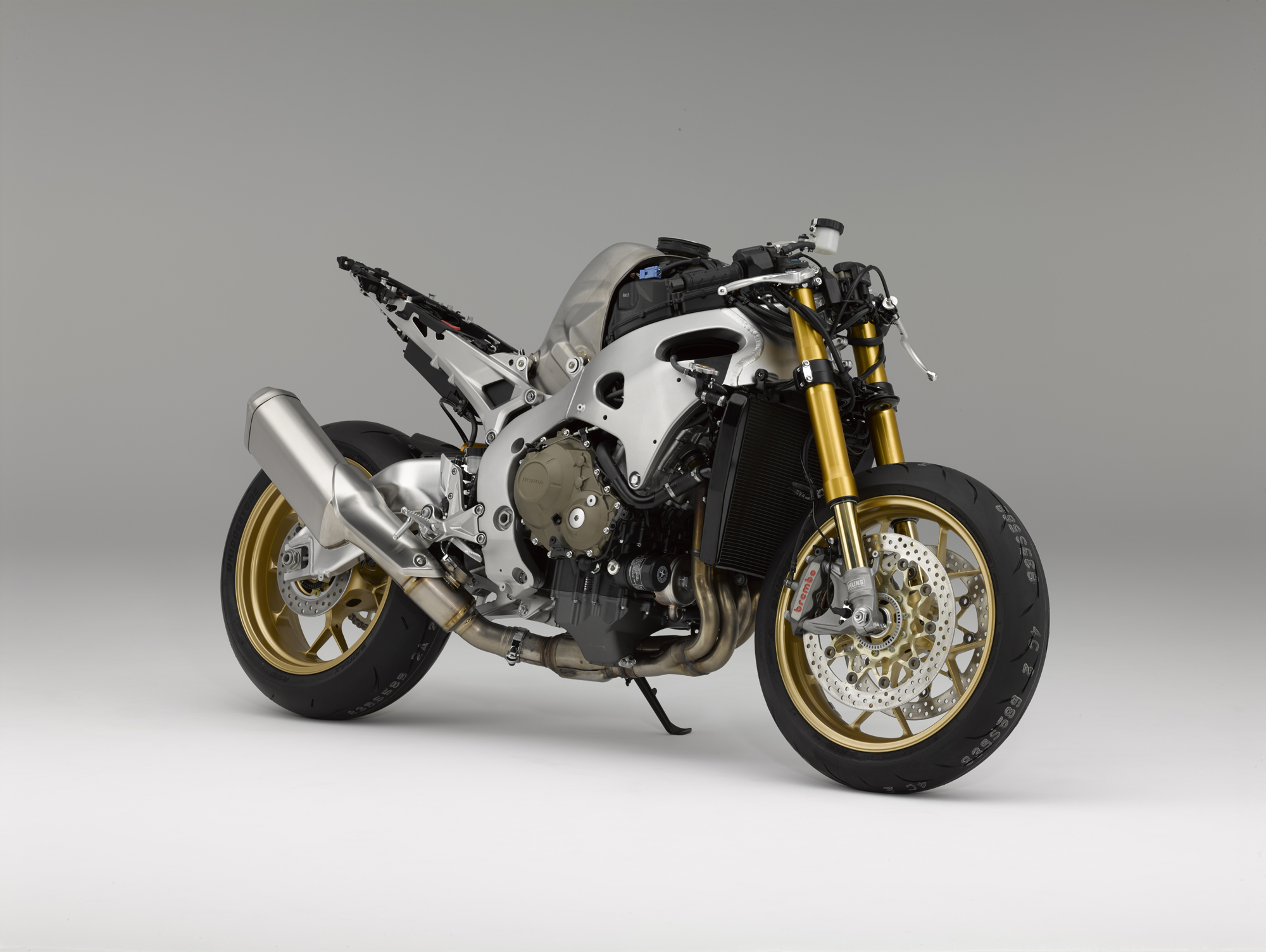 FIRST LOOK At Honda's New CBR1000RR SP For 2017 | Motorcyclist