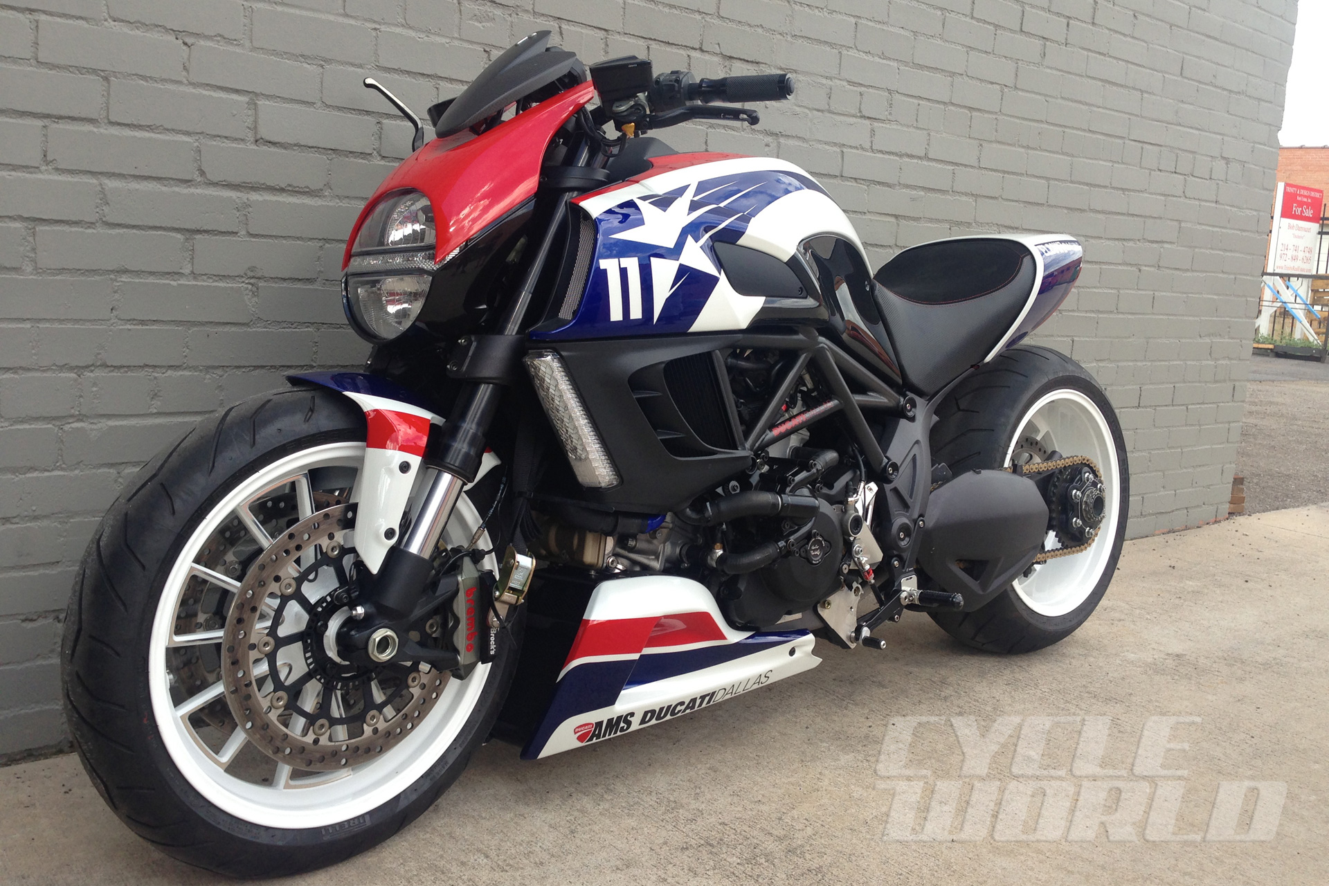 Ducati diavel online wrap