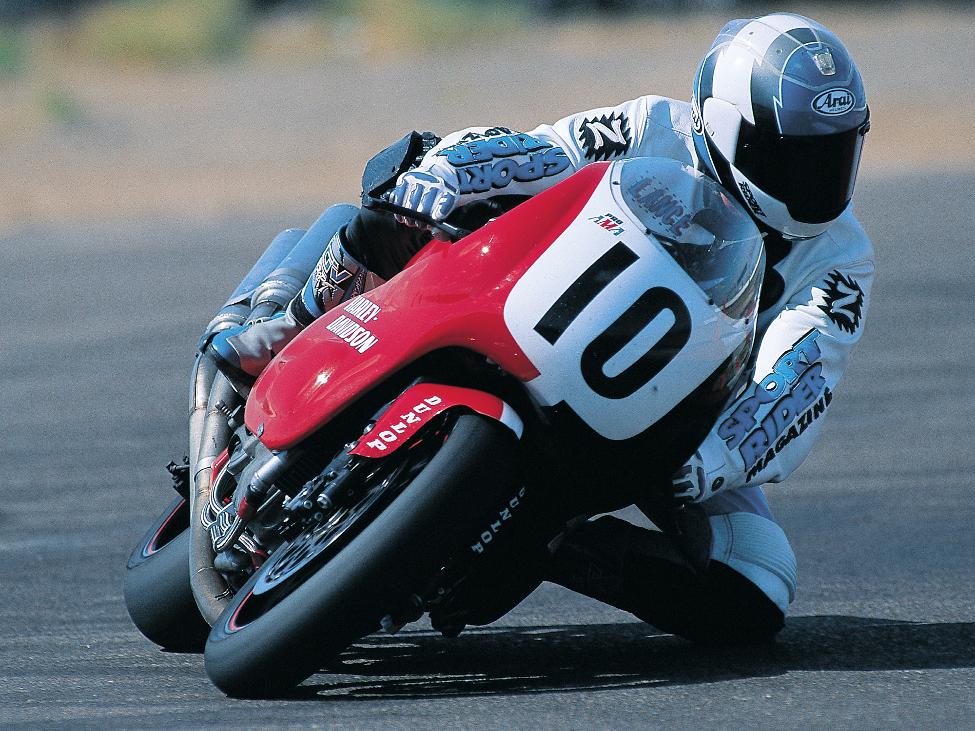 1995 AMA Superbikes: Harley-Davidson VR1000 | Cycle World