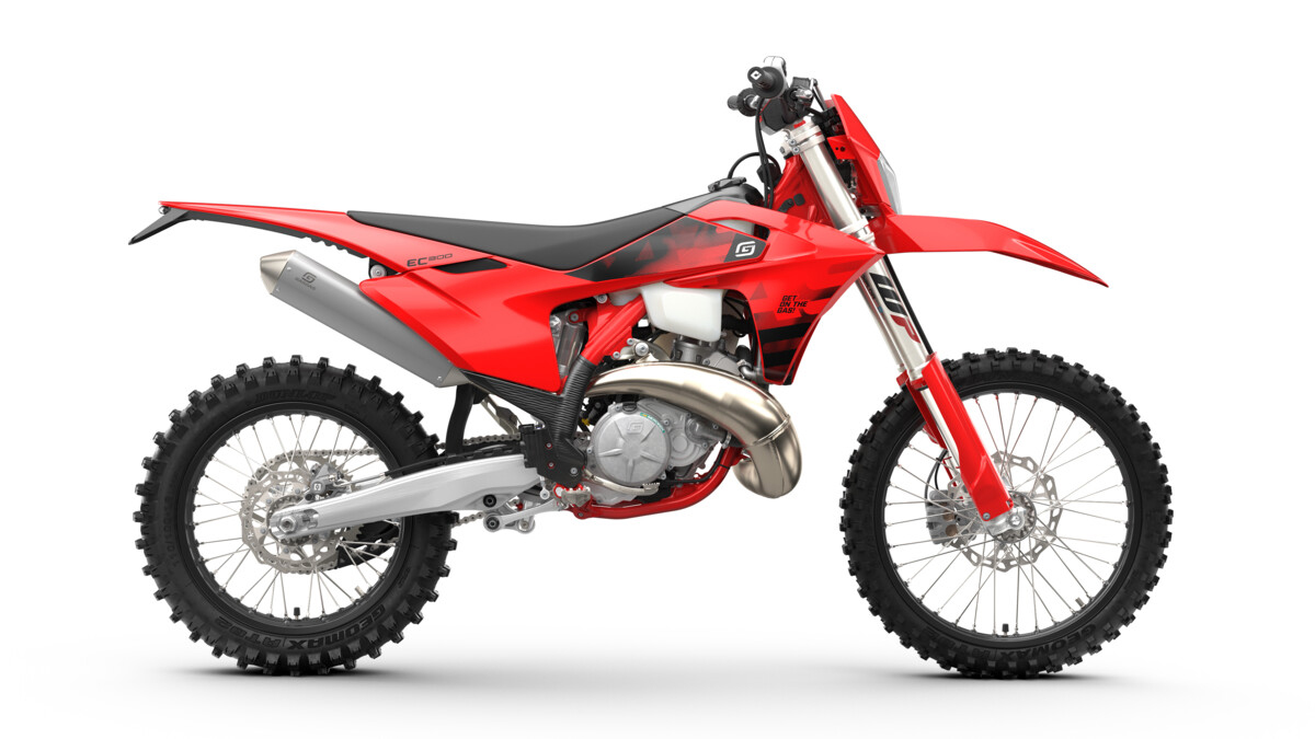 2026 GasGas EC 300 First Look | Dirt Rider
