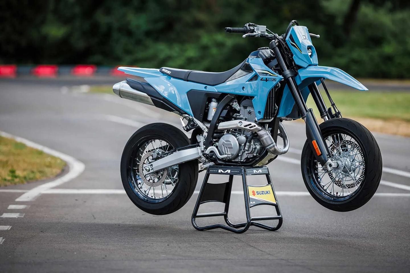 Suzuki shops supermoto