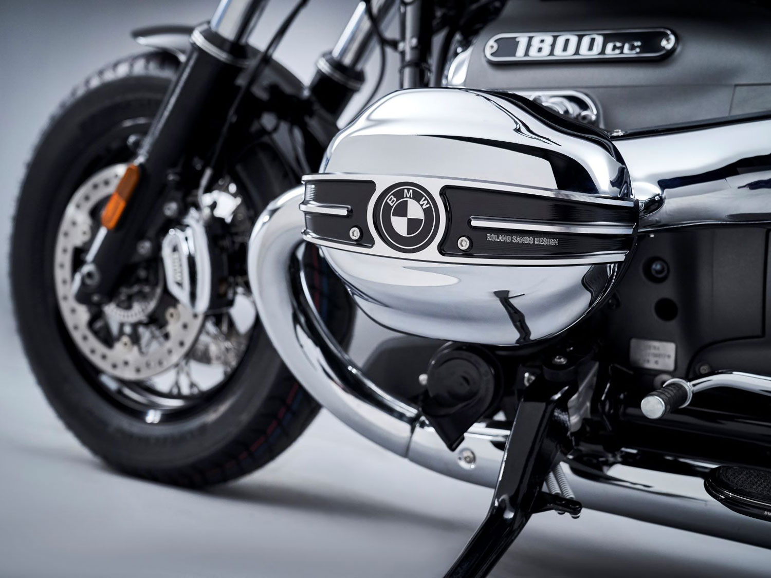 21 Bmw R 18 First Look Motorcycle Cruiser