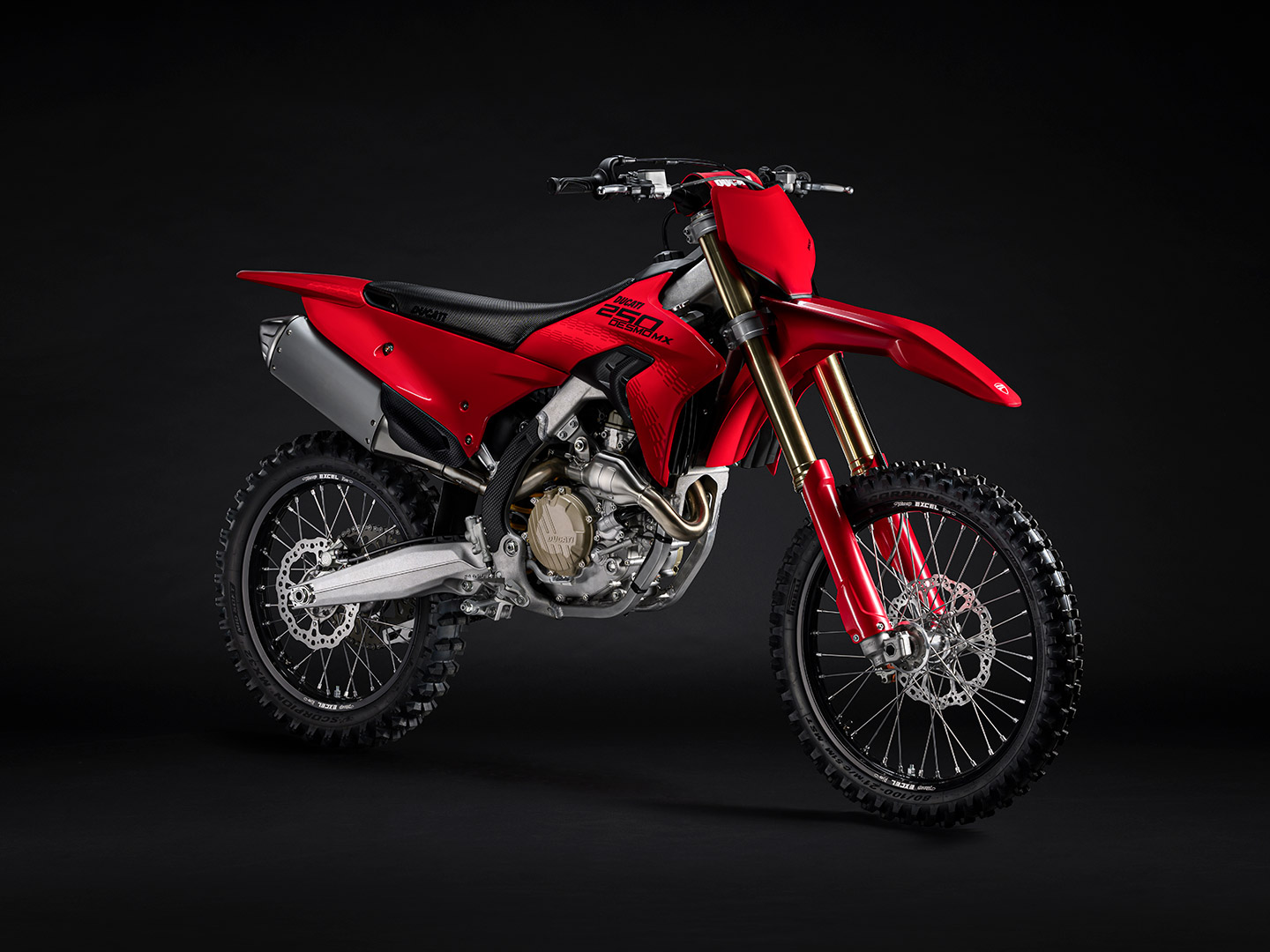 Ducati se mete al motocross con todo: presentan la Desmo250 MX 2027
