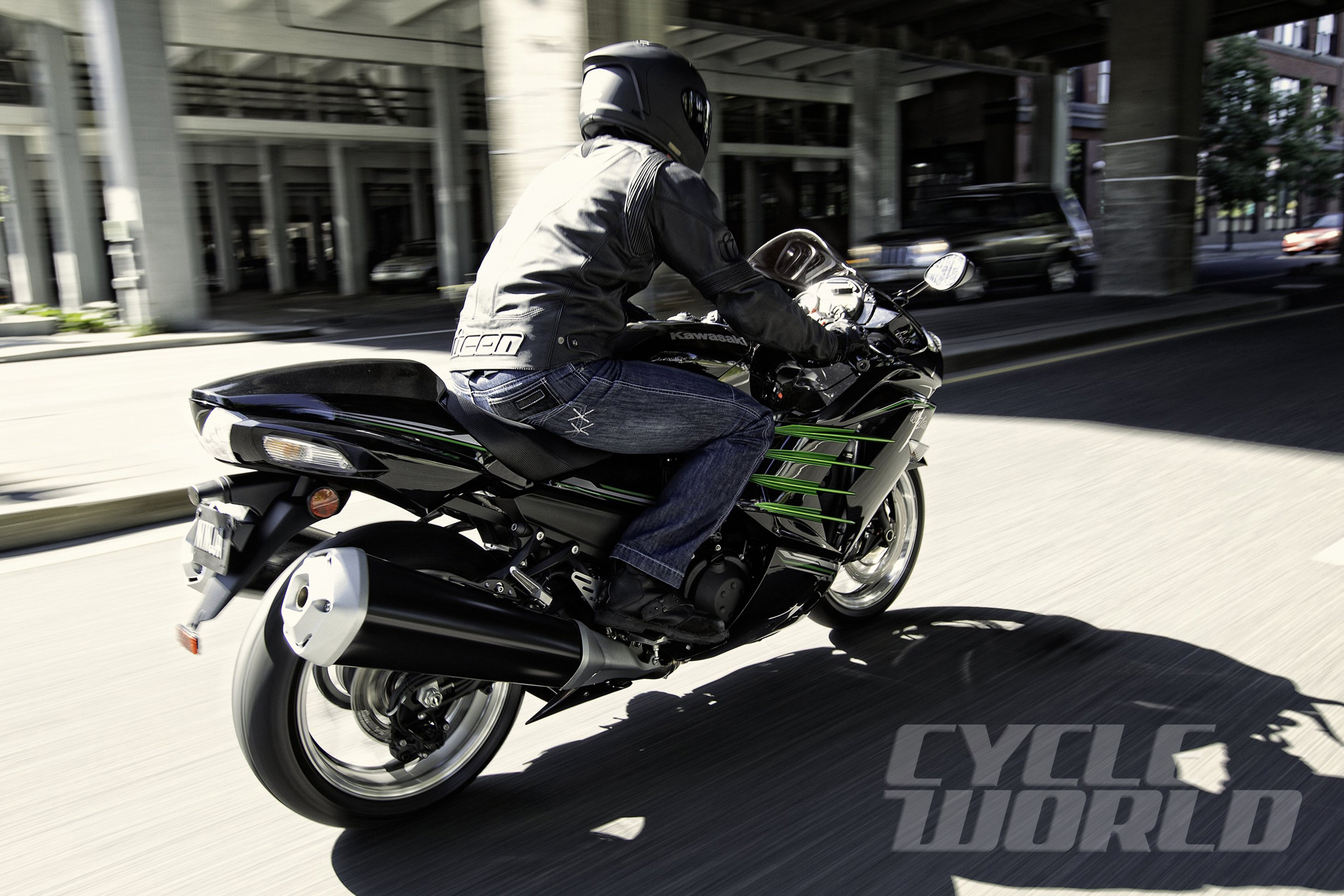 Ten Best Bikes 2013- Best Open-Class Streetbike: Kawasaki Ninja ZX 
