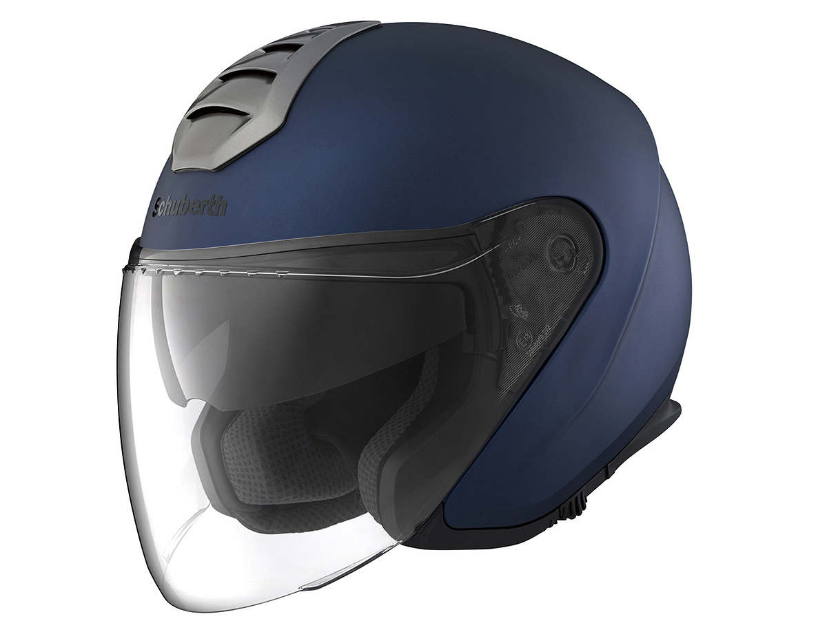 NEW SCHUBERTH M1 HELMET | Motorcyclist