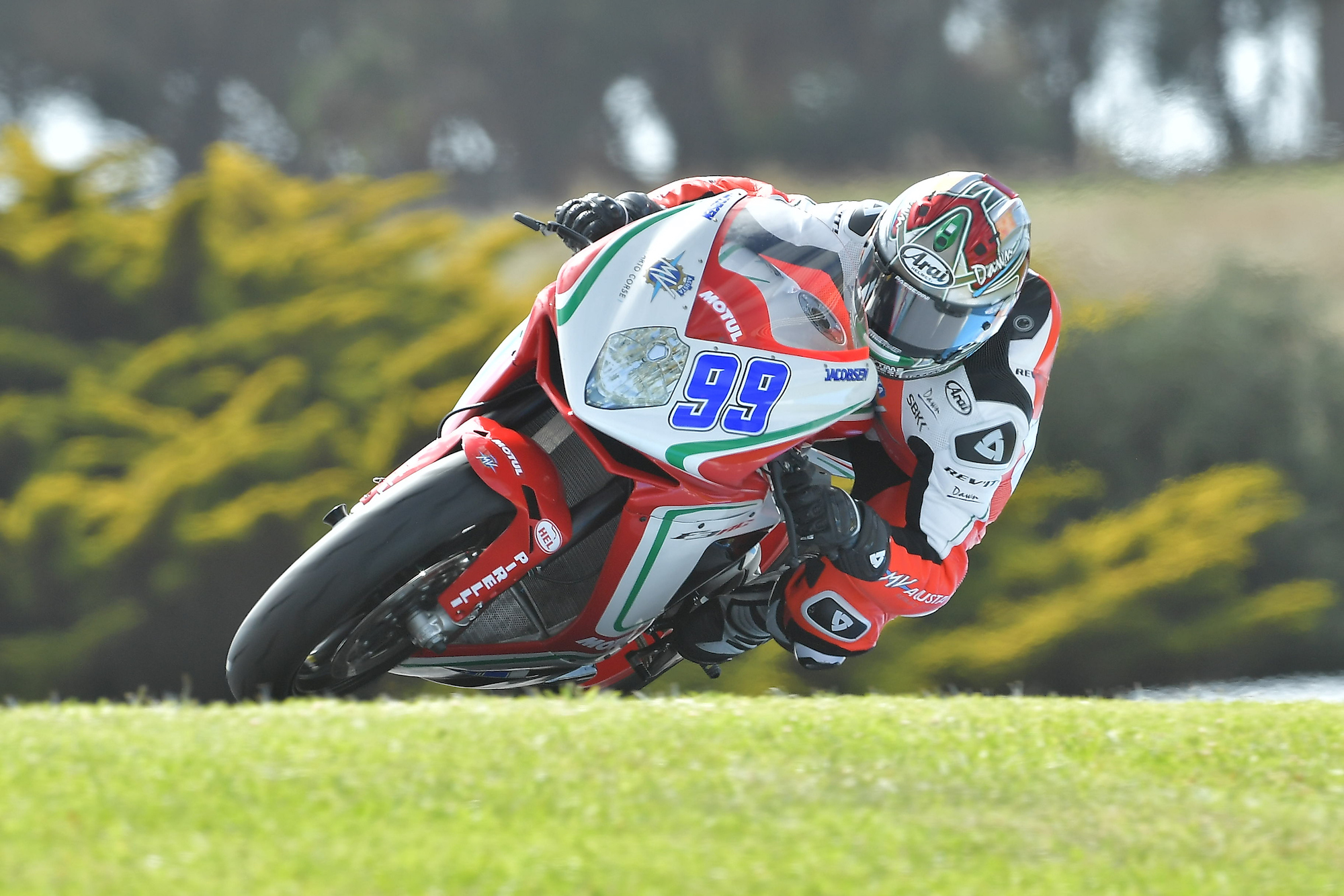 PJ Jacobson Grabs World Supersport Pole at Phillip Island | Cycle