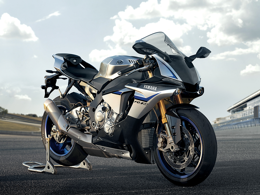 バイク YAMAHA R1 New 2023 Yamaha YZF-R1 Ride Motorsports is located in Woodinville, WA.