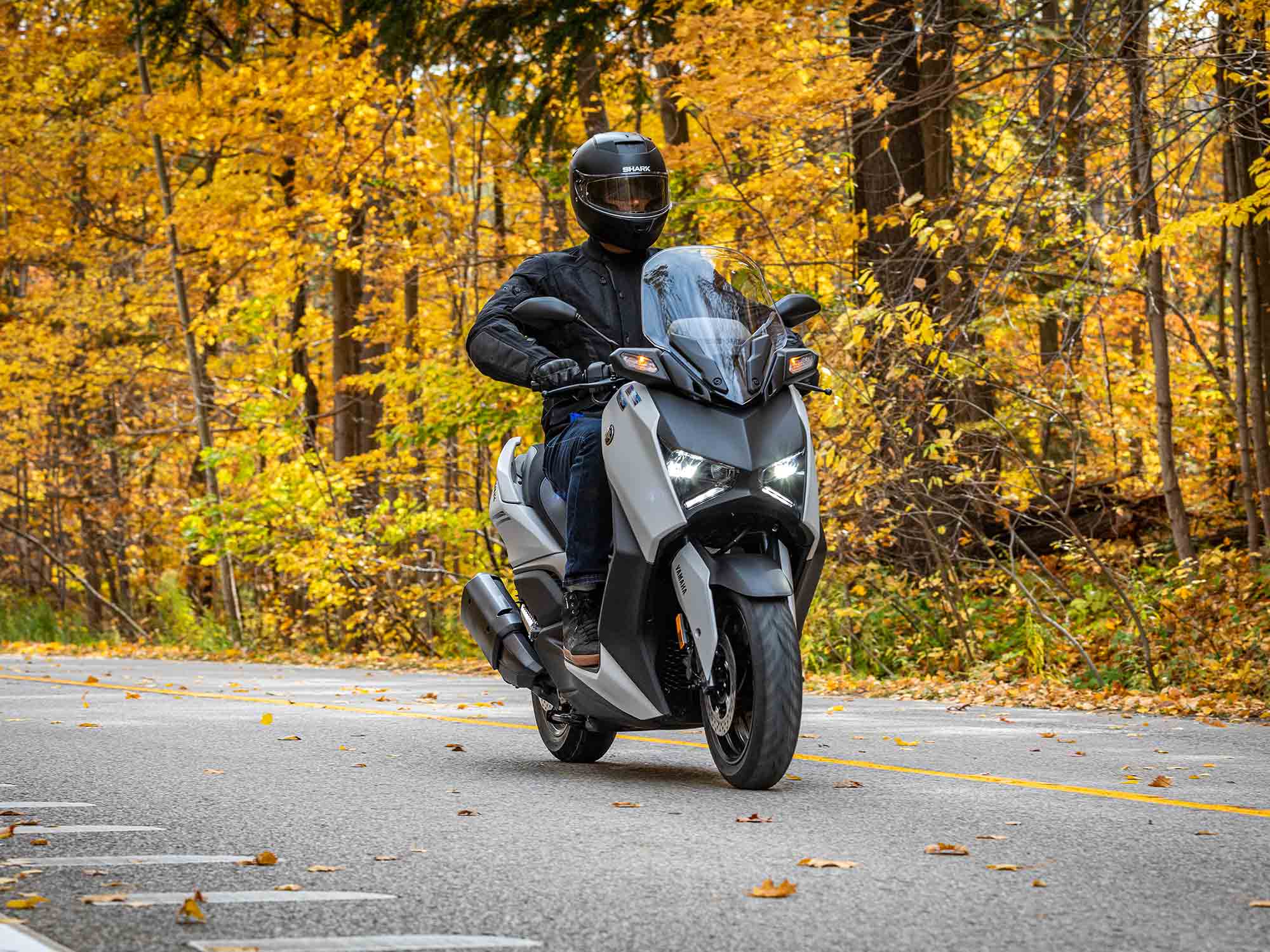 2023 Yamaha XMAX Scooter Look | Motorcyclist