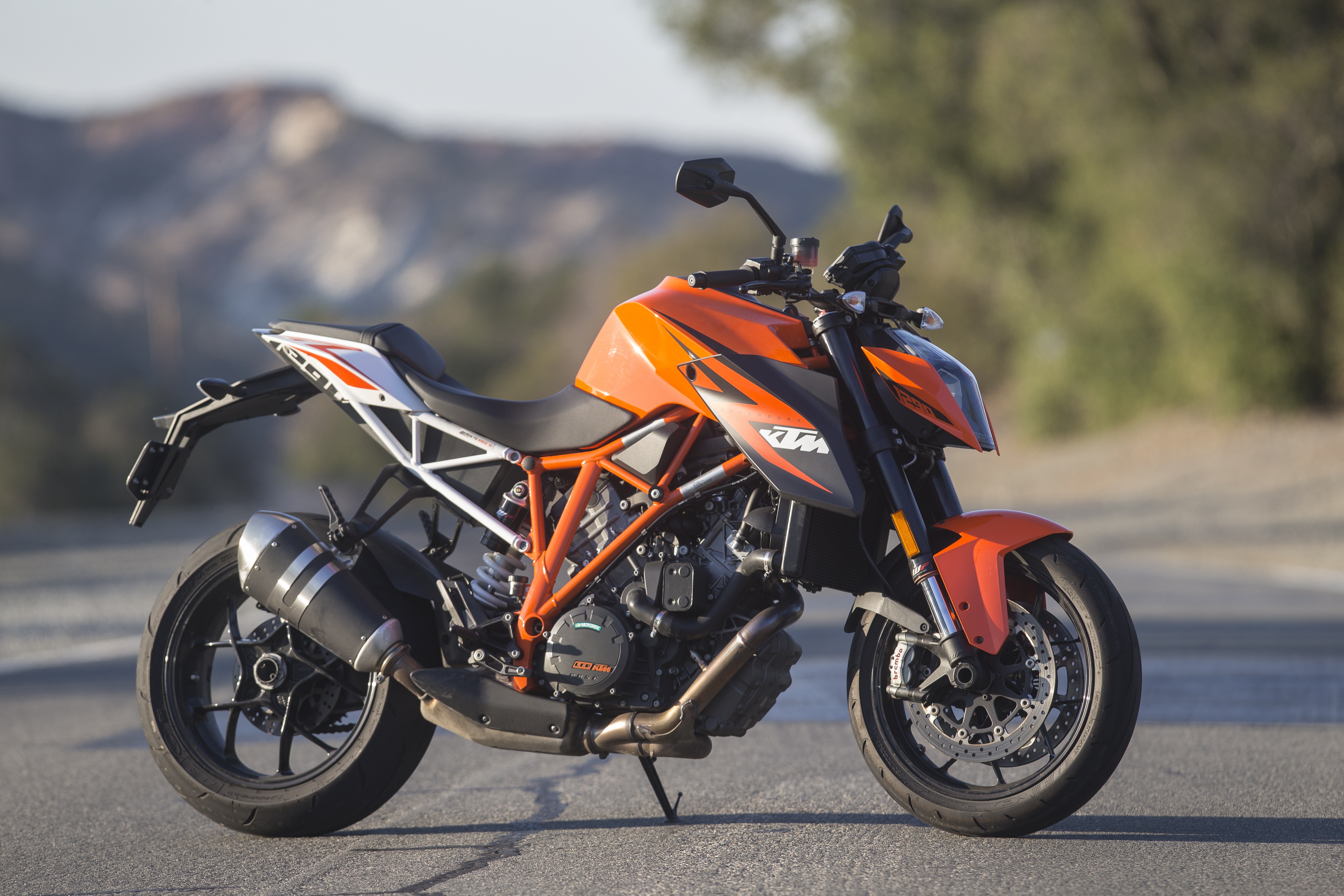 2016 KTM 1290 Super Duke R - WHAT I'VE BEEN RIDING | Cycle World
