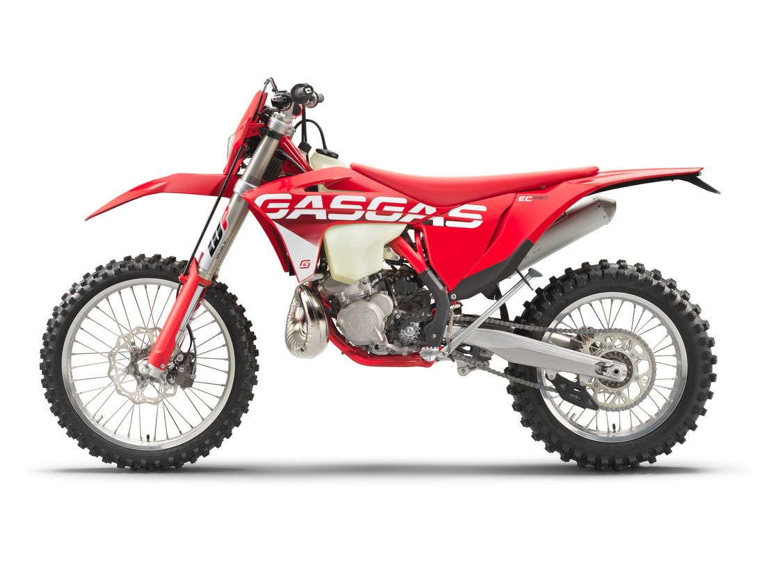 GASGAS EC250F 2023年式　純正シート　レッド 2023 GasGas Enduro Motorcycles First Look | Dirt Rider