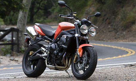 東京ドリーム Triumph 675 STREET TRIPLE R 2009 - Motorcycle specifications, reviews