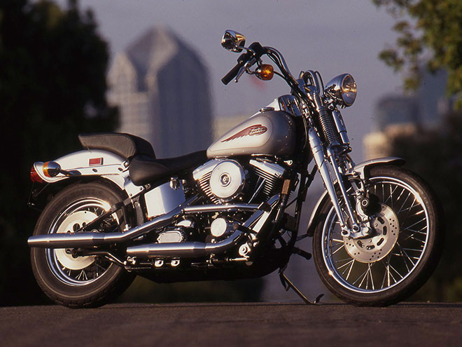 Harley-Davidson FXSTS 1999 年式　外装 Riding Impression of the 1999 Harley-Davidson FXSTS Springer