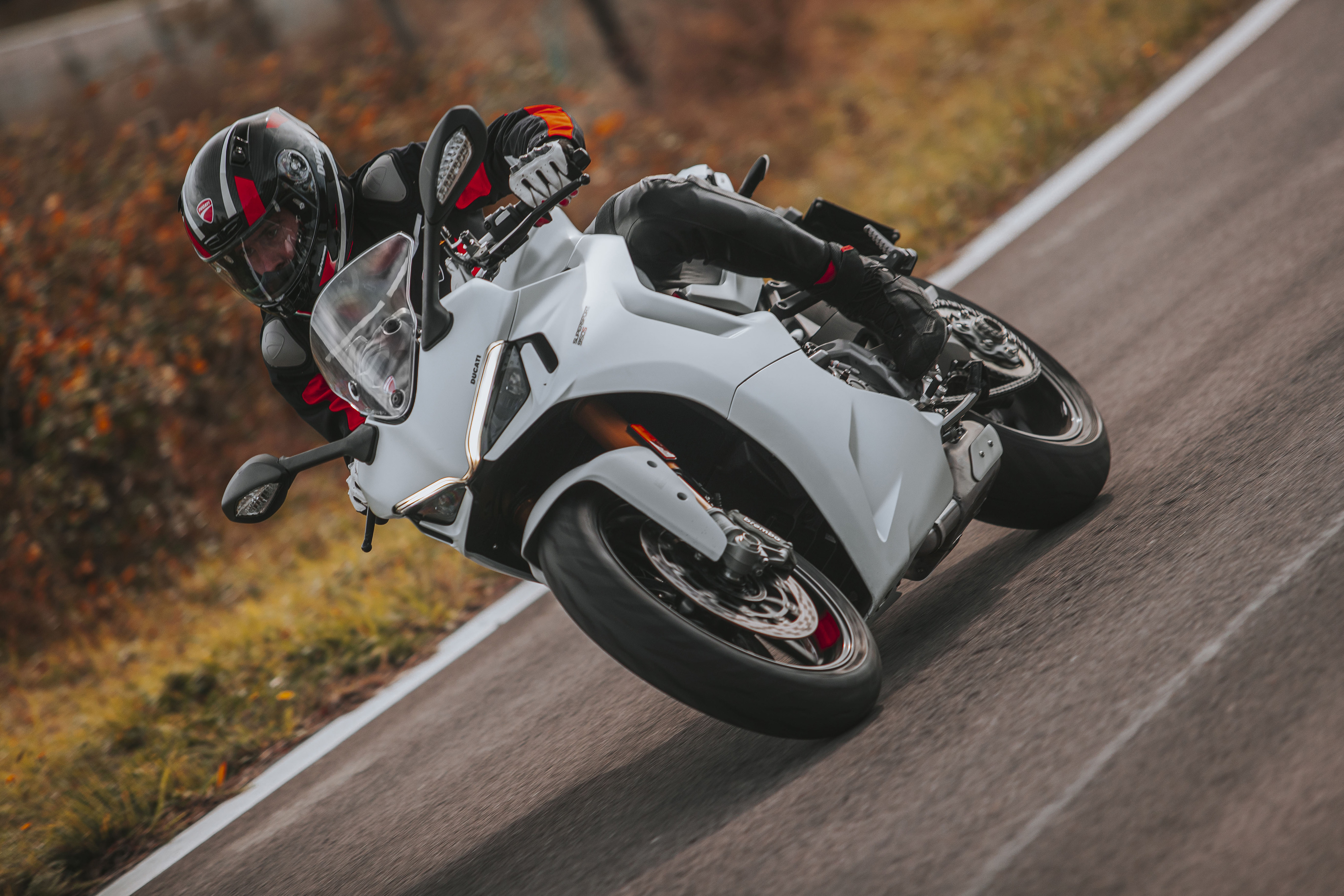 2021 best sale ducati supersport