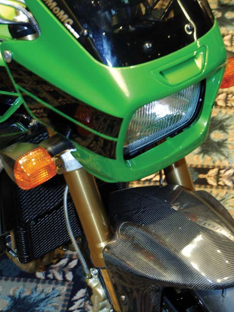 Kawasaki ZRX1200R | Custom Kawasaki Hayabusa Hybrid | Motorcyclist