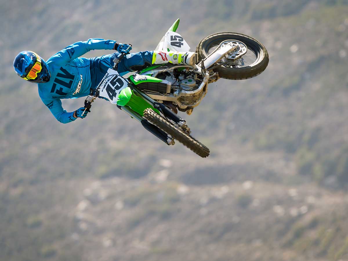 貴重　DIRTY450 4pieces Bar 8inch 35 Hours On The 2019 Kawasaki KX450 | Dirt Rider