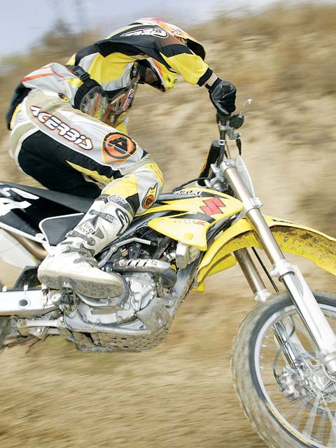 Test Ride: 2004 Suzuki RM-Z250/ Kawasaki KX250F - MXracer Magazine