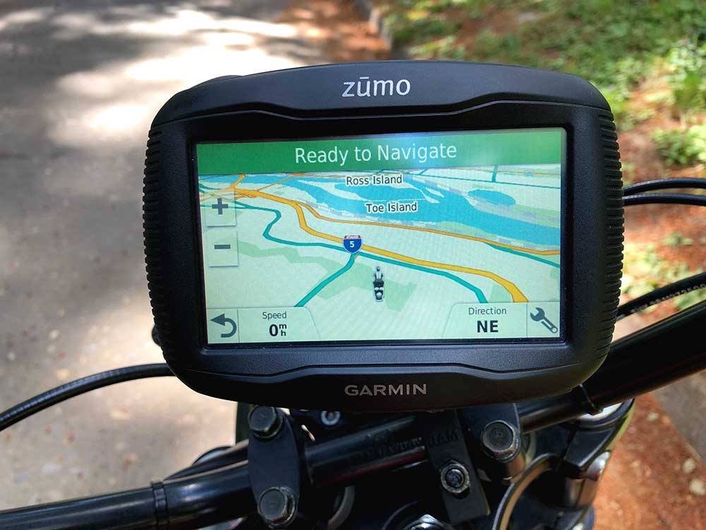 Go Off The Grid With zūmo | Motorcycle Cruiser