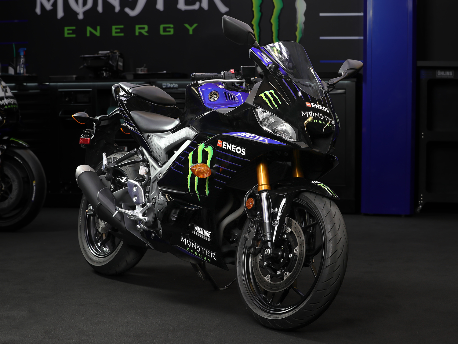 Yamaha Yzf R6 And Yzf R3 First Look Preview Motorcyclist