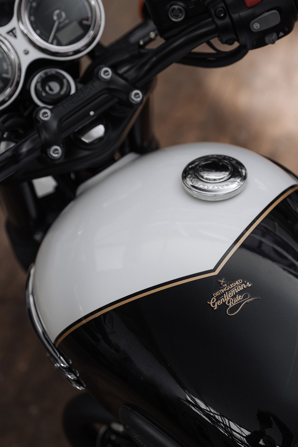 Triumph bonneville deals t120 fuel tank