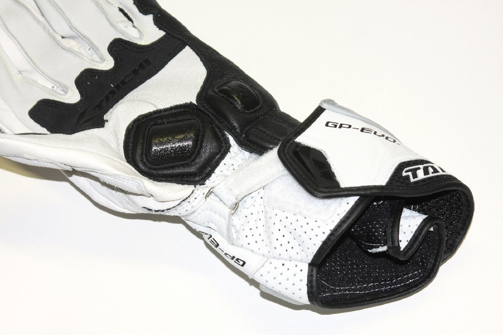 RS Taichi GP-EVO Gloves | Motorcyclist