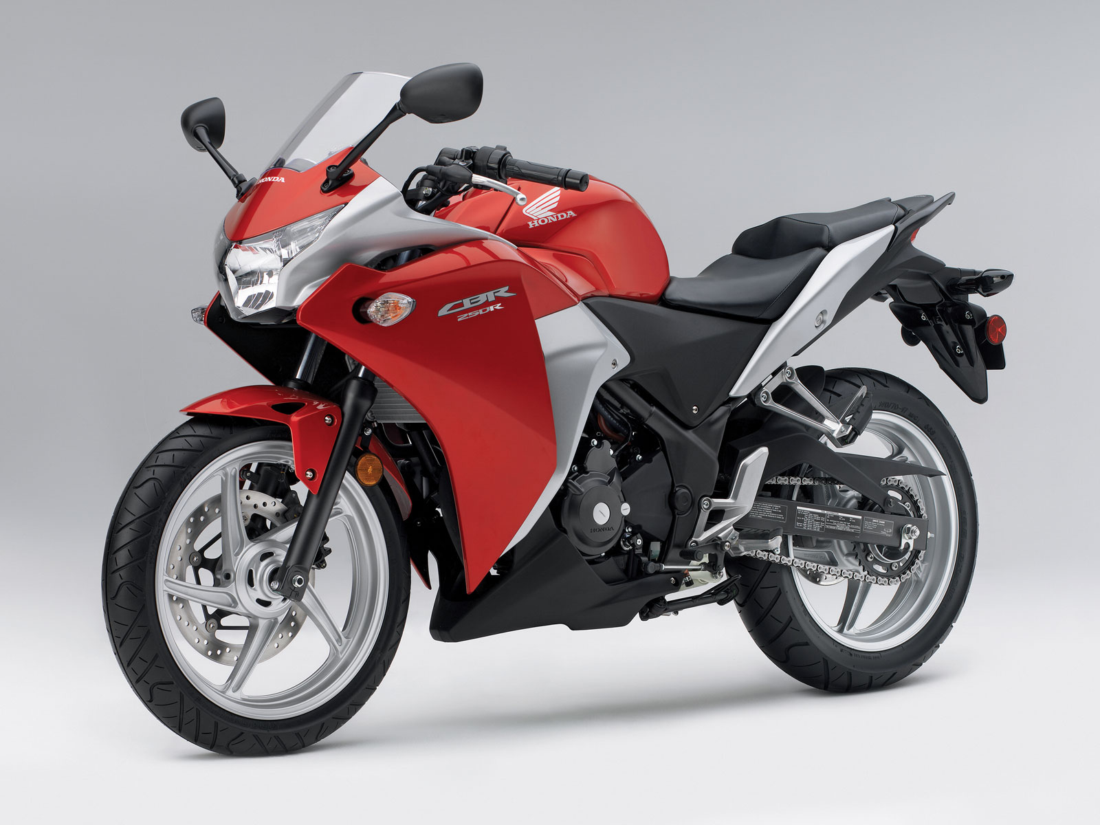 First Look: 2011 Honda CBR250R | Motorcyclist