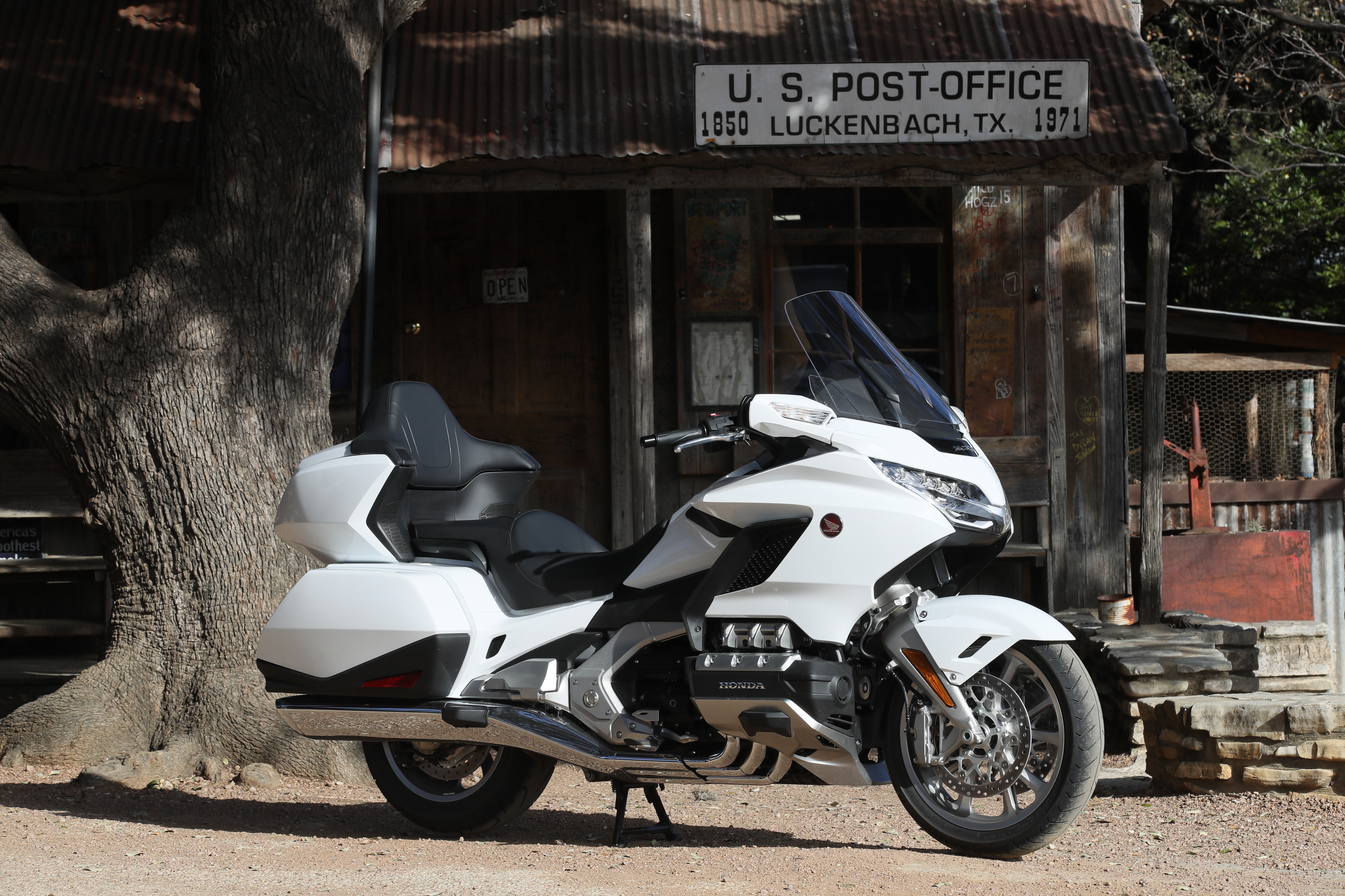 Honda deals goldwing alternative