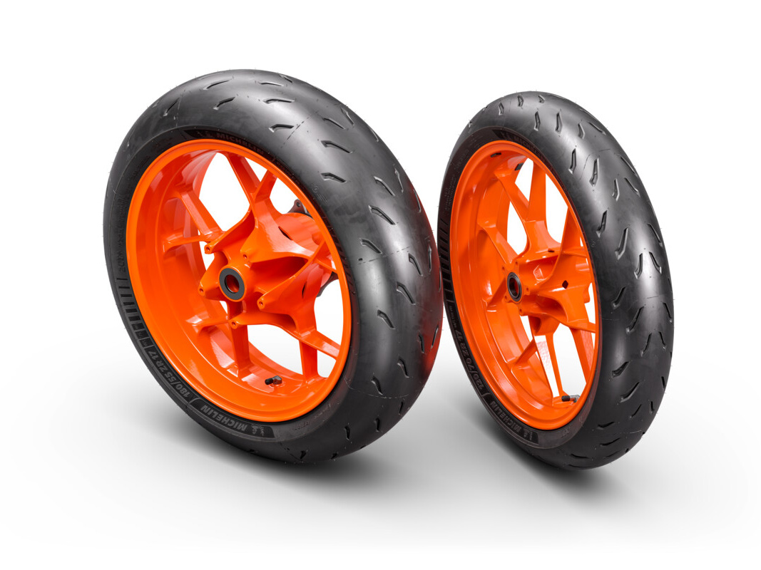 Ktm rc 200 store front tyre price