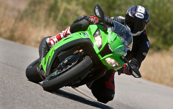 2011 Kawasaki ZX-10R Video- Kawasaki ZX10R Preview, Photos and