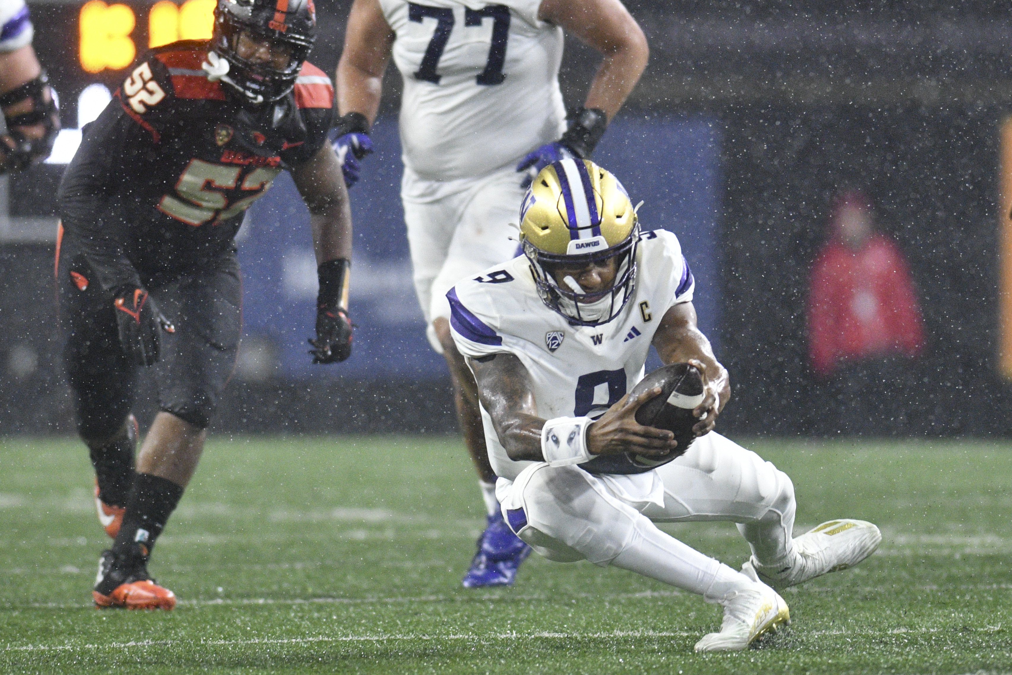 Washington beats Oregon State, clinches Pac-12 championship berth