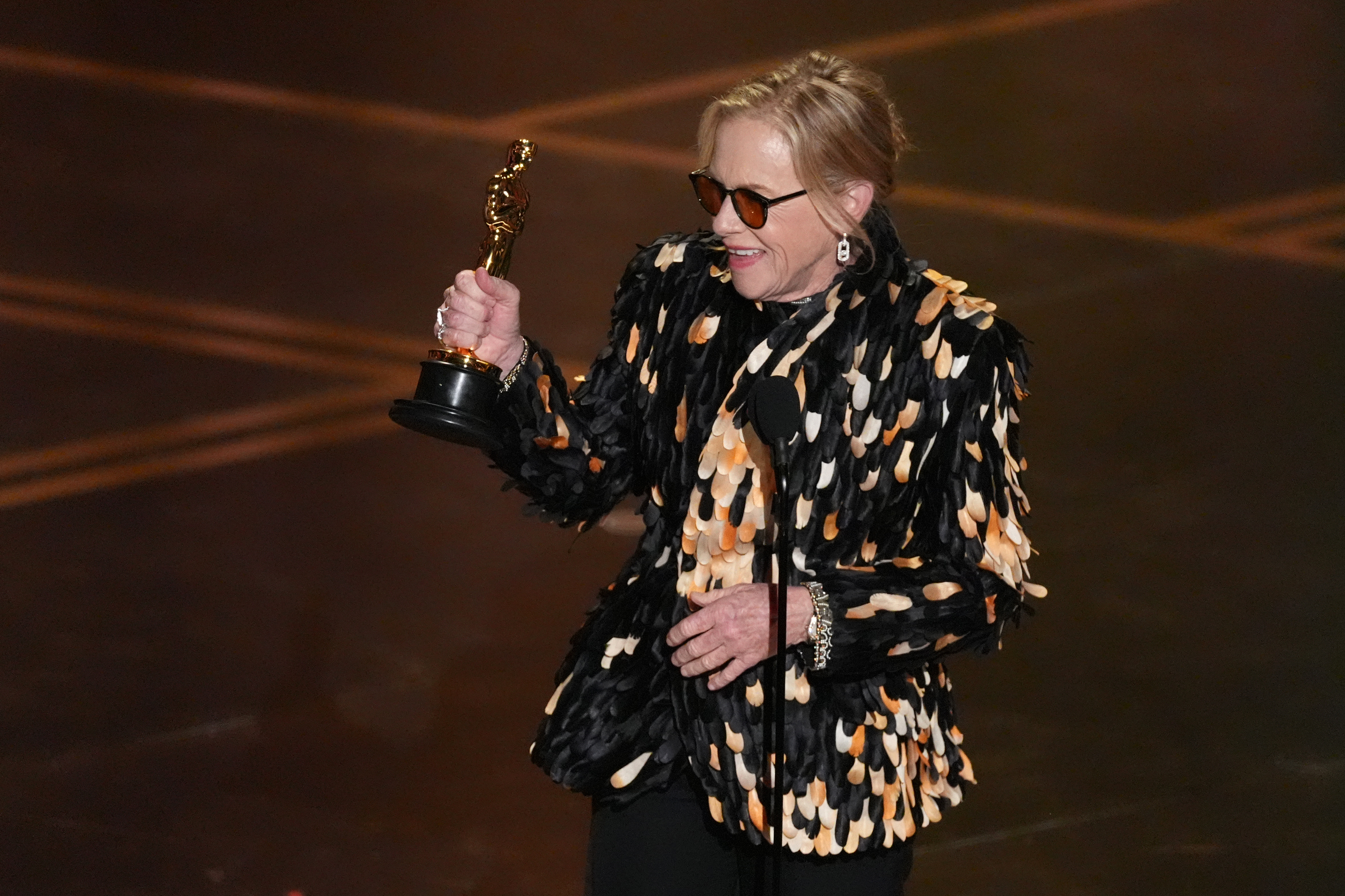 Reed College trustee Amy Madigan wins Oscar as Washington-filmed 'Train  Dreams' comes up empty - OPB