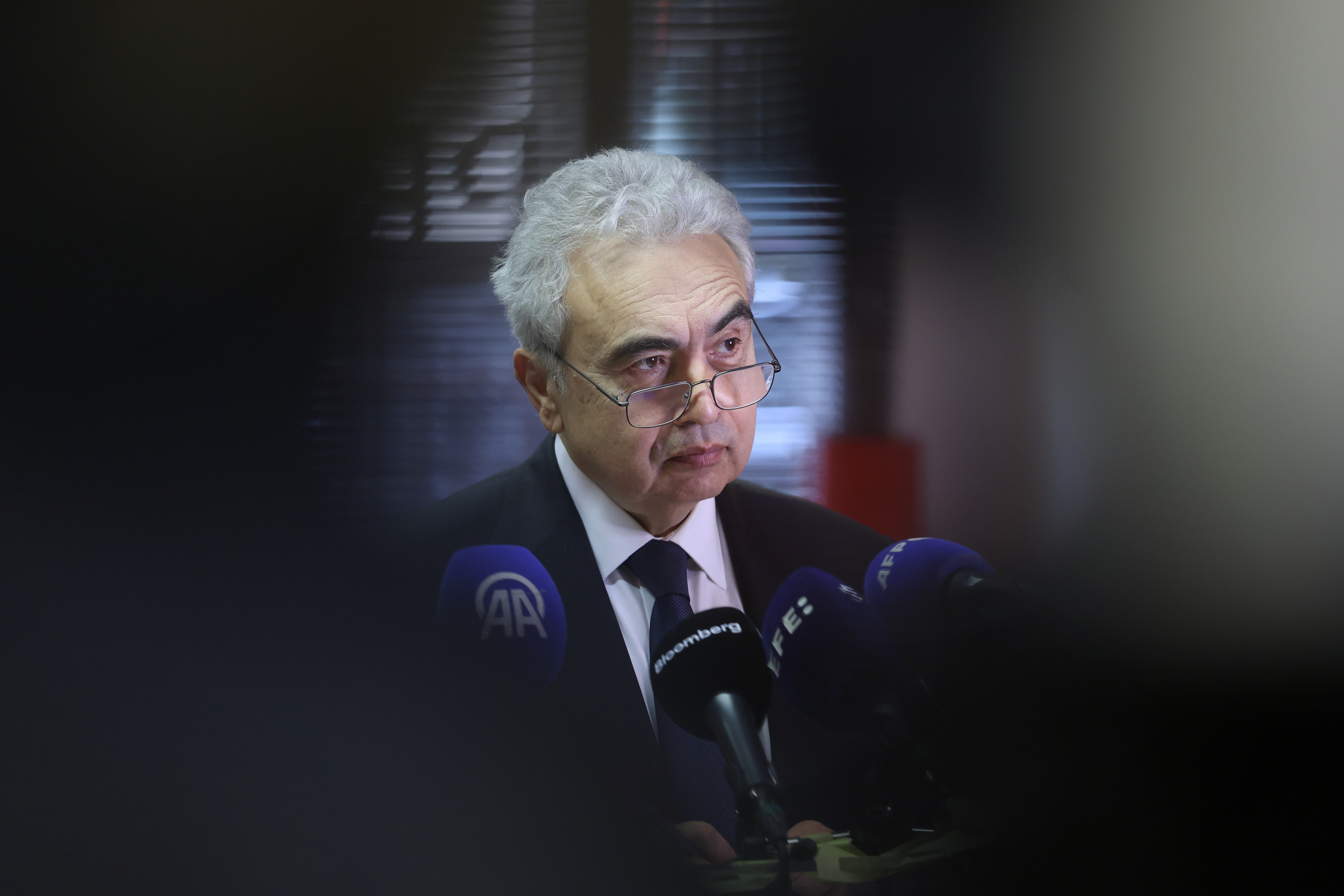 Global economies coordinate to release stockpiled oil